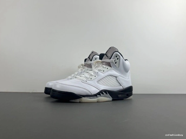 JORDAN DD0587-110 5 BLACK' 'WHITE AIR RETRO 1121